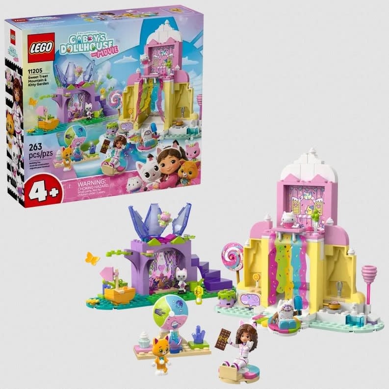 Lego 11205 Gabby's Dollhouse - La montagne des friandises et le jardin de Fée Minette